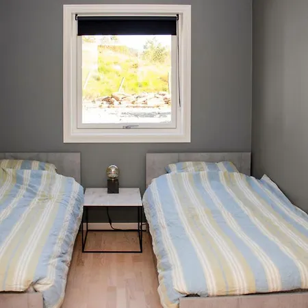 2 Bedroom Awesome In