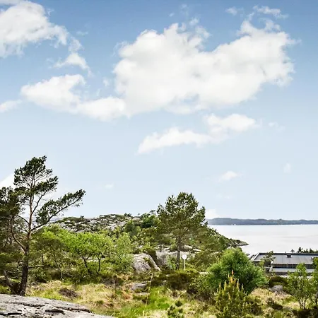 2 Bedroom Awesome In Sveio